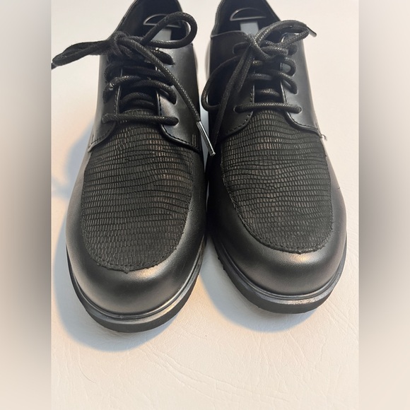 Munro Ronnie Water Resistant Lizard Black Derby Leather Suede 8.5 NWOT - Picture 3 of 10